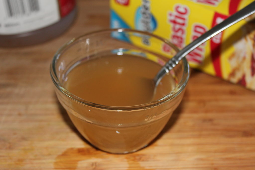 Ad apple cider vinegar then stir.