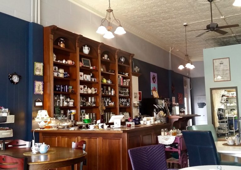 Curiosi-Tea House Mankato, MN