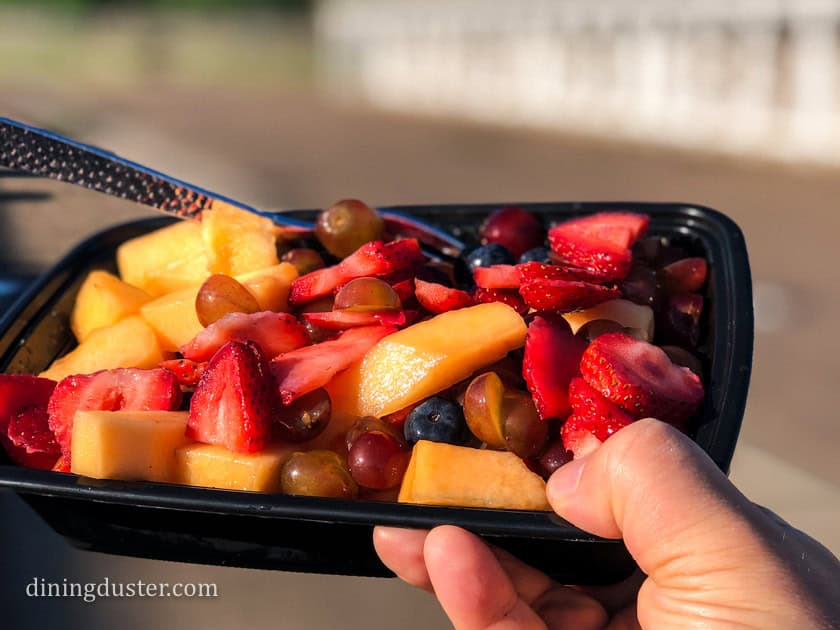 fruit- eating healthy on a road trip
