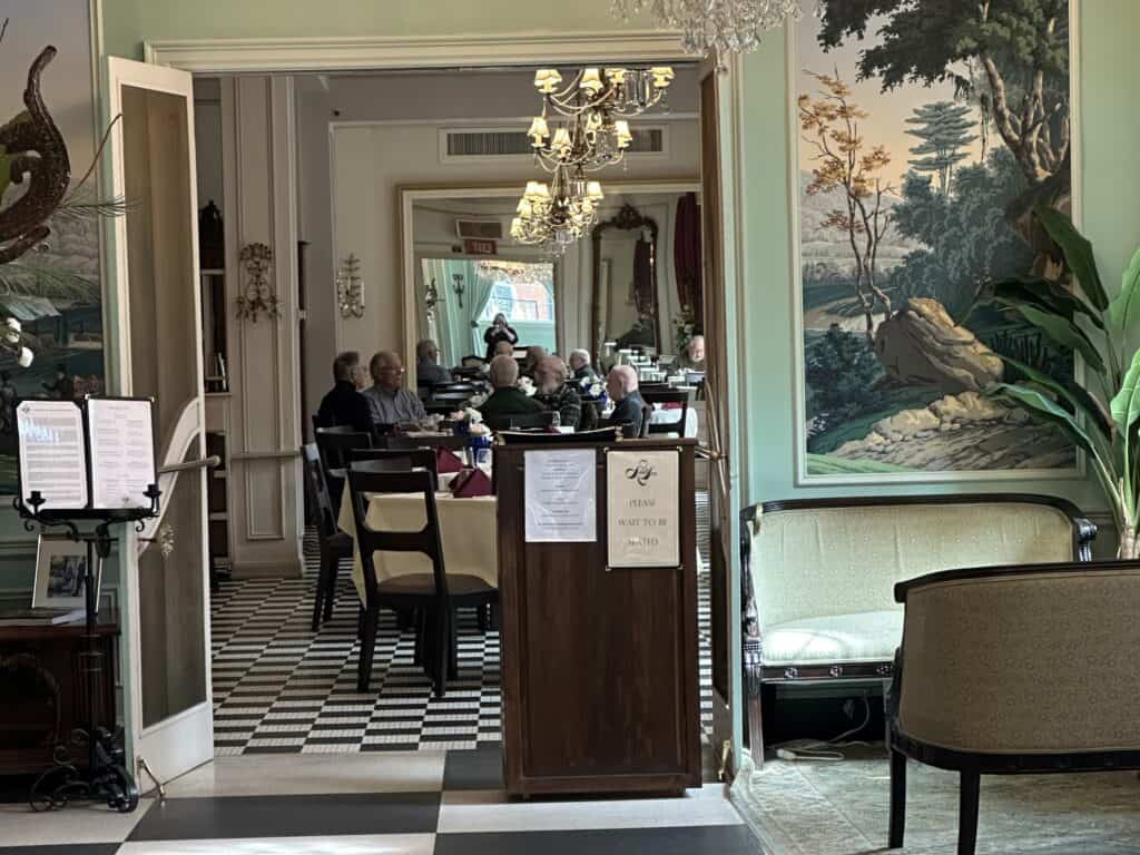 Lowell Inn dining room
