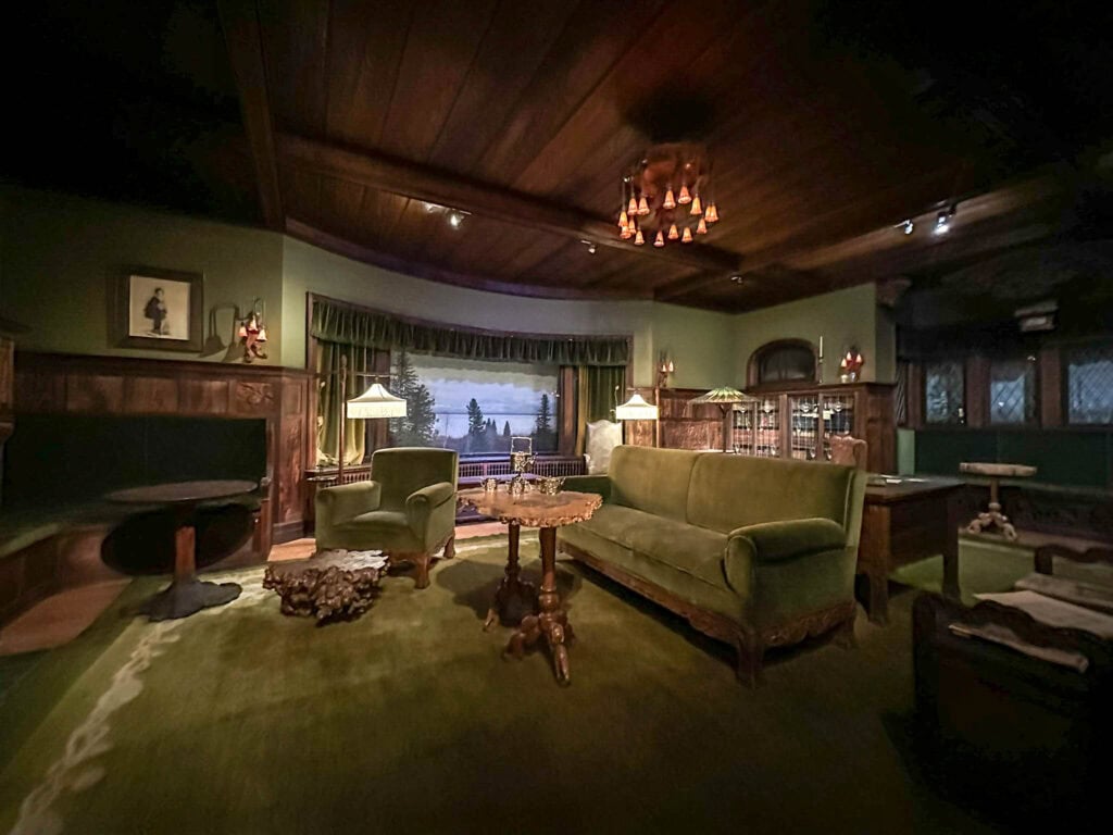 Living room exhibit of Prindle House in Duluth MN at Mia