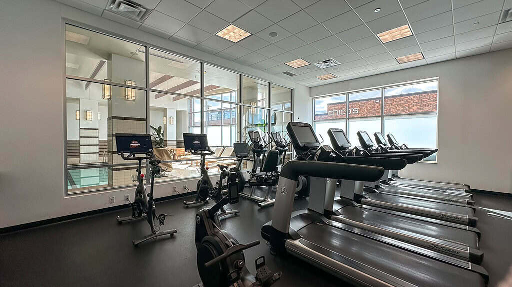 otel gym at westin edina galleria